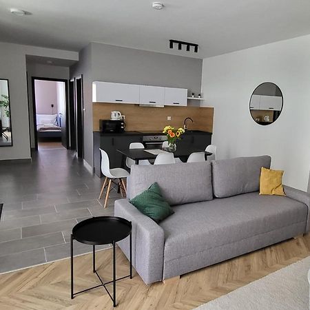 Dotis Apartman タタ エクステリア 写真