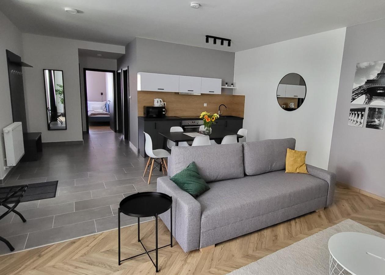 Dotis Apartman タタ エクステリア 写真